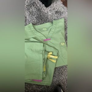 Medical Scrubs Iguana olive size med
